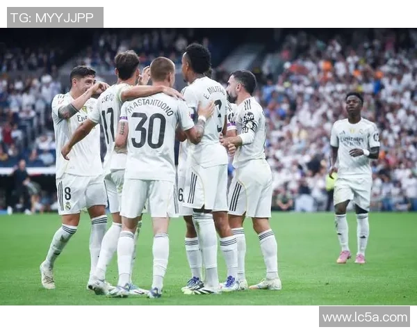 马德里体育会与皇家苏斯达的激烈对决揭示西甲争冠新局势 马德里体育会与皇家苏斯达的激烈对决揭示西甲争冠新局势