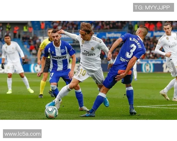 周六030西甲：奥萨苏纳主场迎战阿拉维斯，保级边际队对决客场稳健劲旅