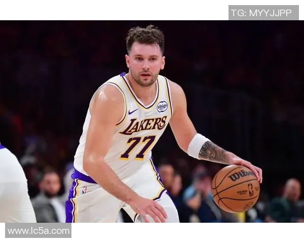 湖人打雷霆曝丧命缺点！打破乏力，等候老詹复出攻坚，东契奇该反思